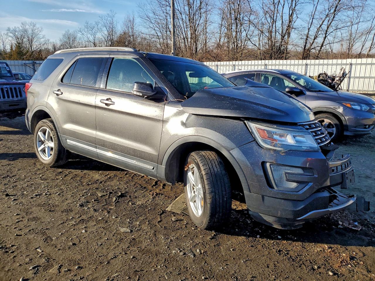 2017 FORD EXPLORER XLT photo 10
