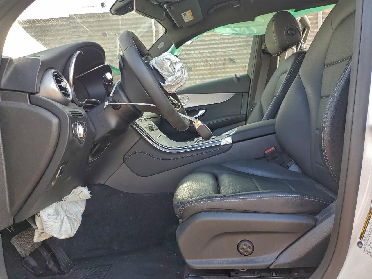 2020 MERCEDES-BENZ GLC 300 photo 7