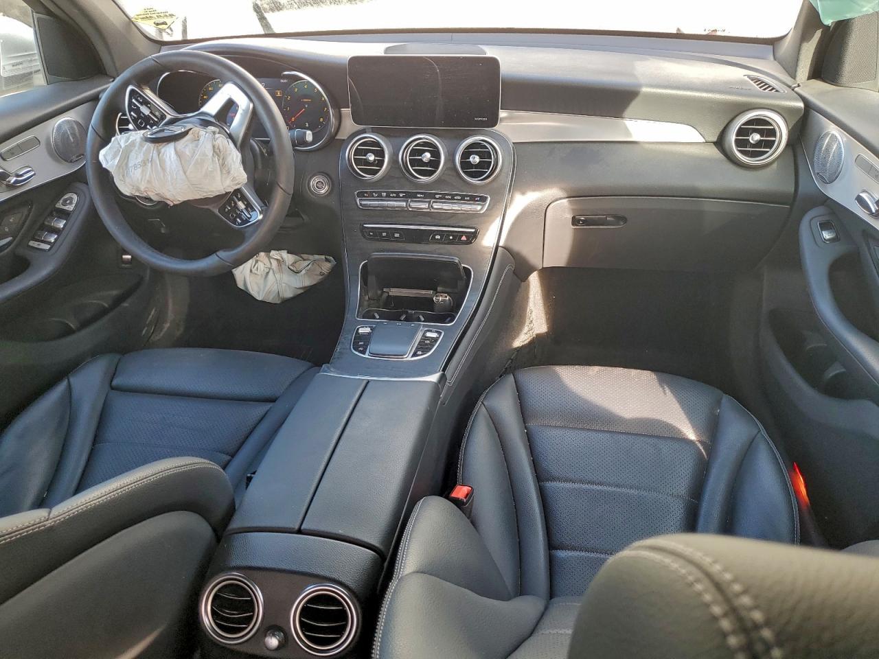 2020 MERCEDES-BENZ GLC 300 photo 8