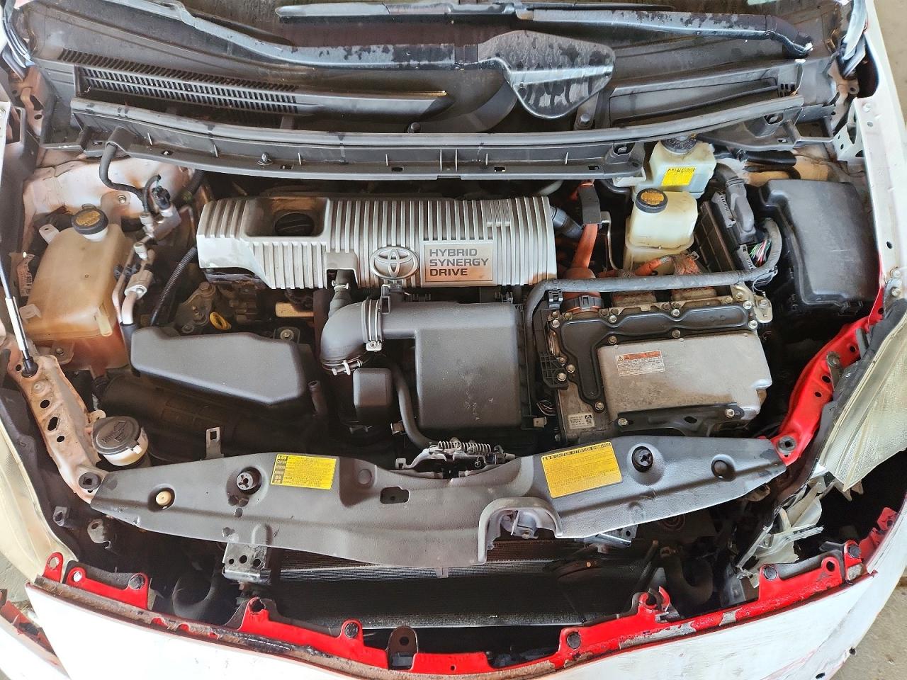 2012 TOYOTA PRIUS photo 11