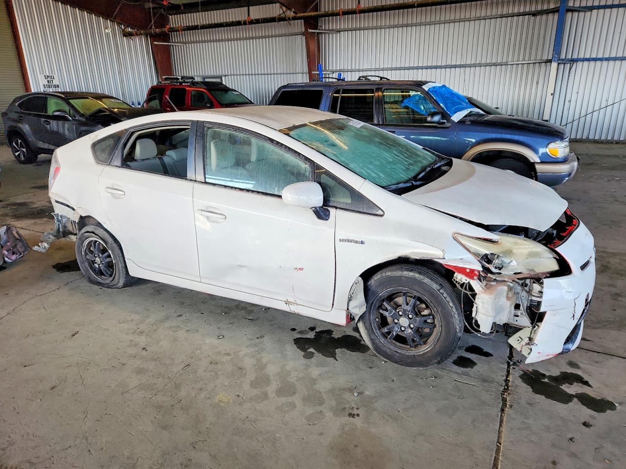 2012 TOYOTA PRIUS photo 4