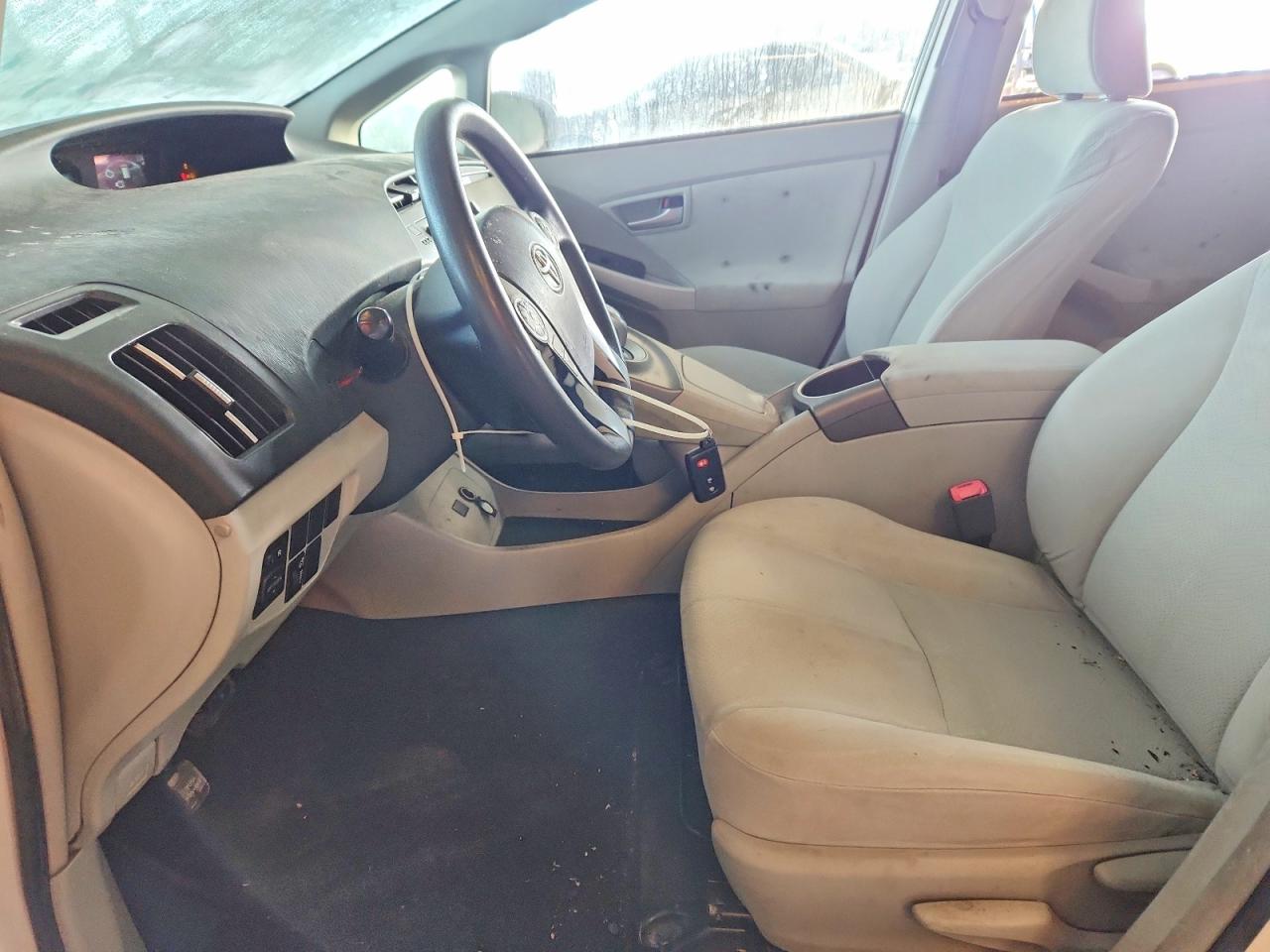 2012 TOYOTA PRIUS photo 7