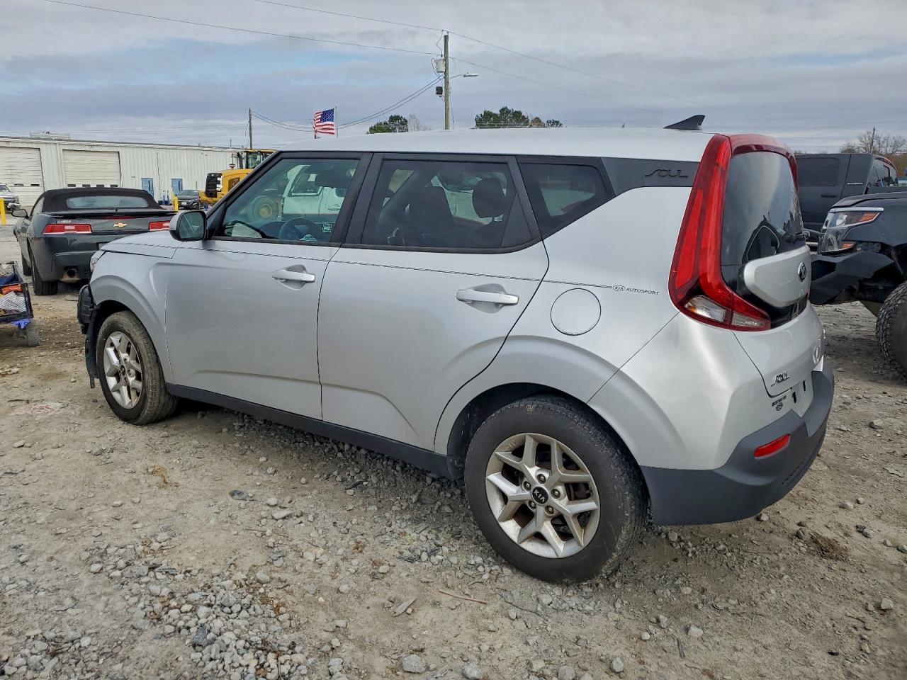 2020 KIA SOUL LX photo 2