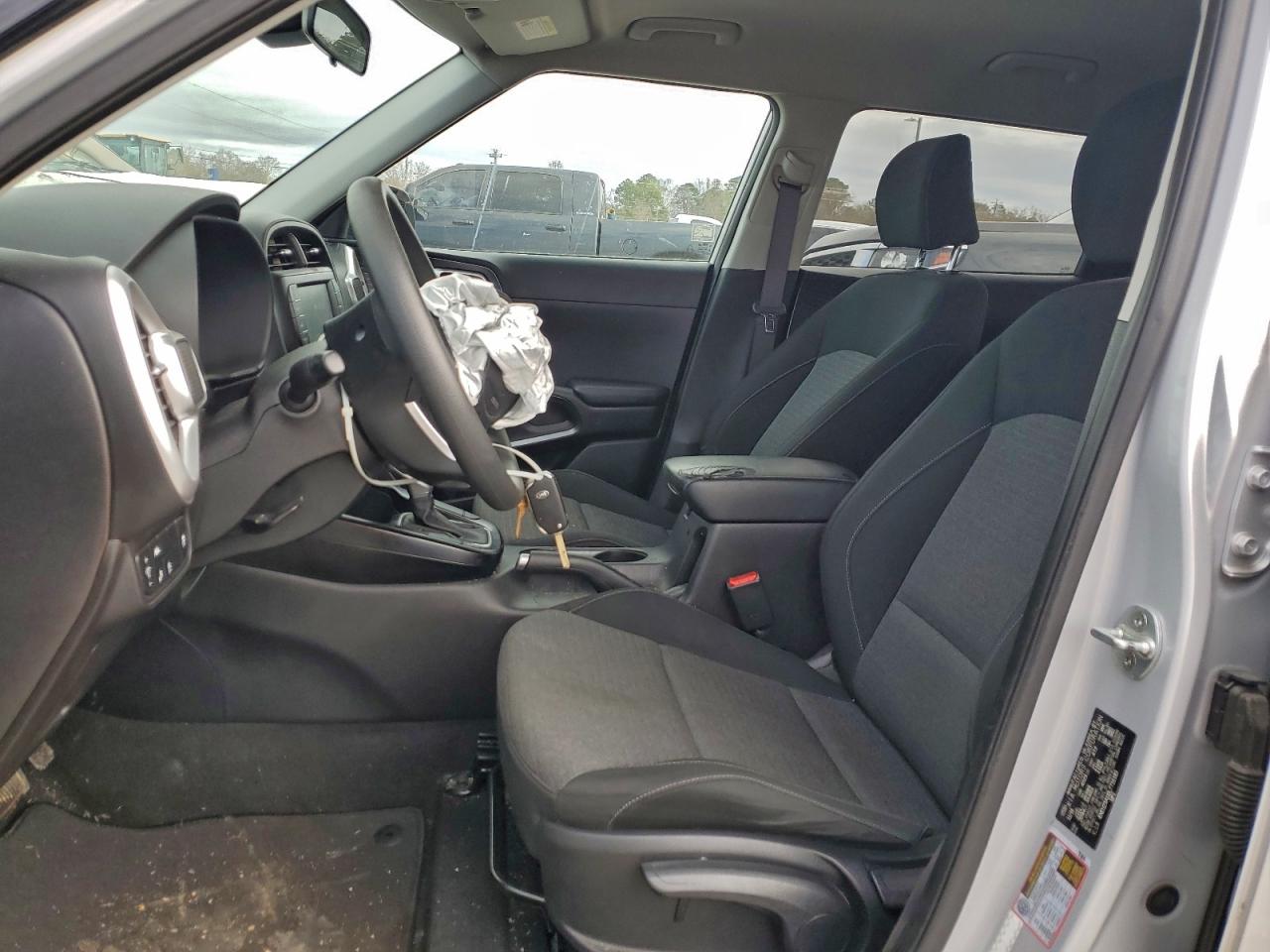 2020 KIA SOUL LX photo 7