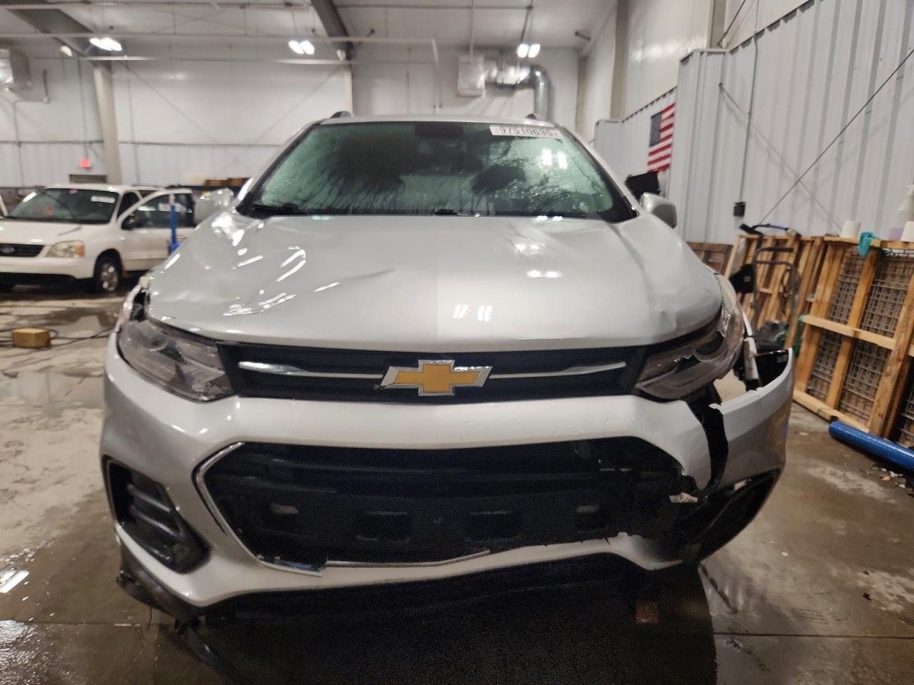 2018 CHEVROLET TRAX 1LT photo 5