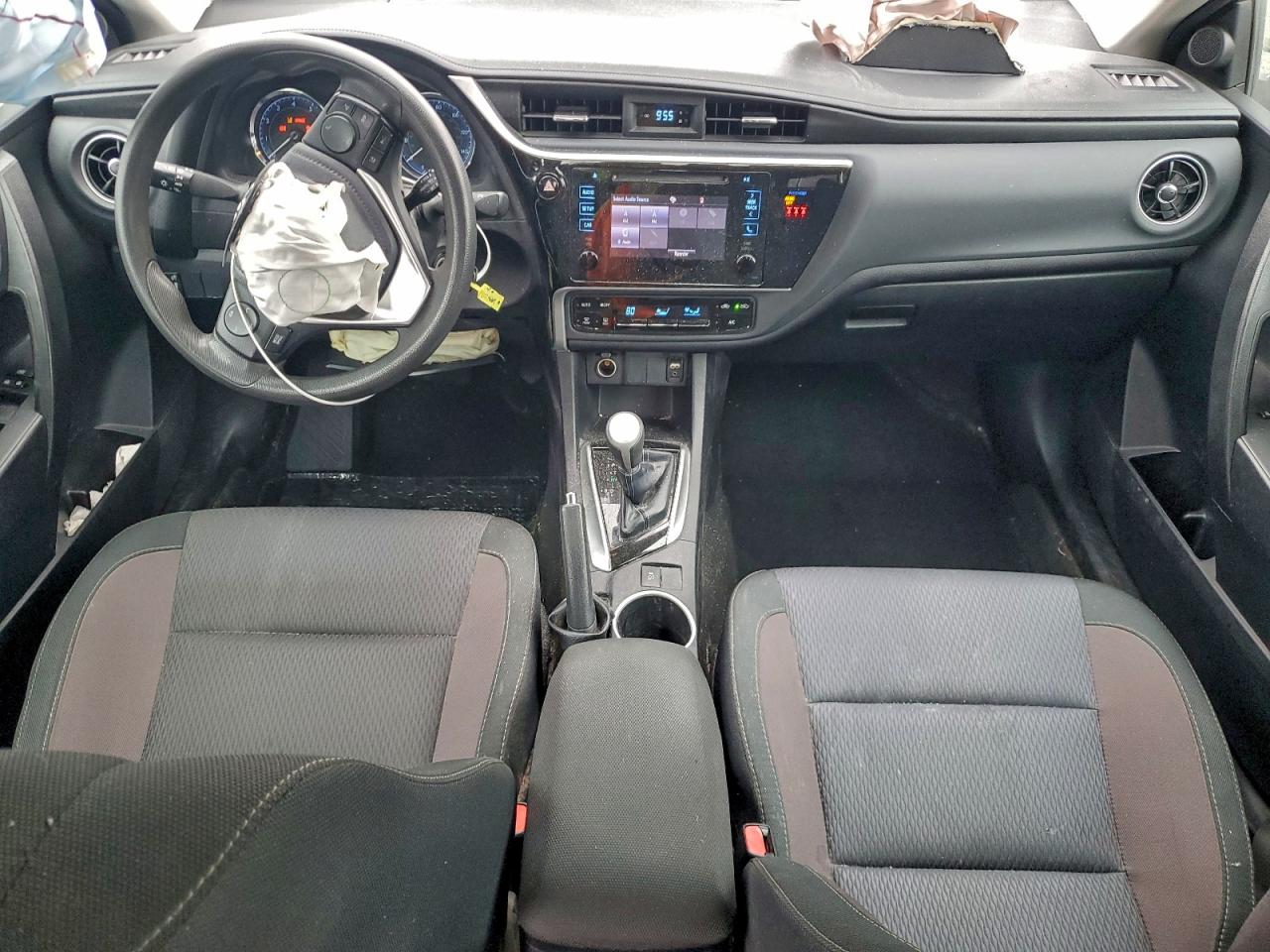 2018 TOYOTA COROLLA L photo 8