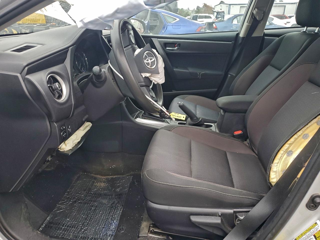 2018 TOYOTA COROLLA L photo 7