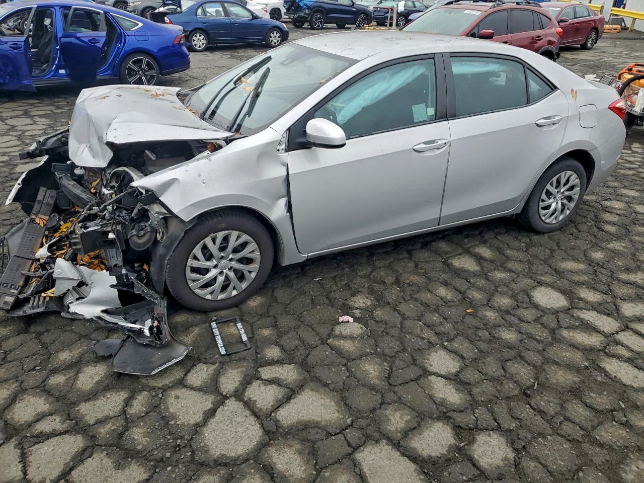 2018 TOYOTA COROLLA