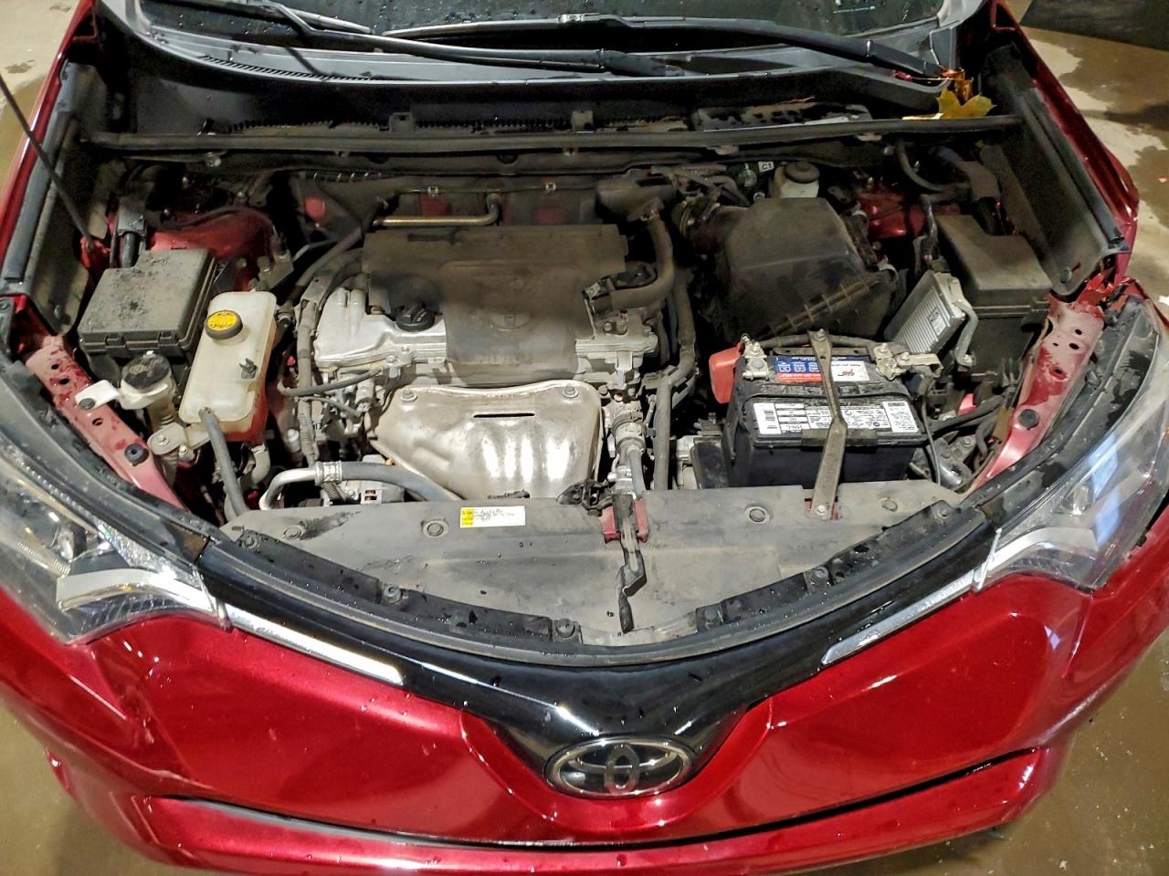 2018 TOYOTA RAV4 LE photo 12
