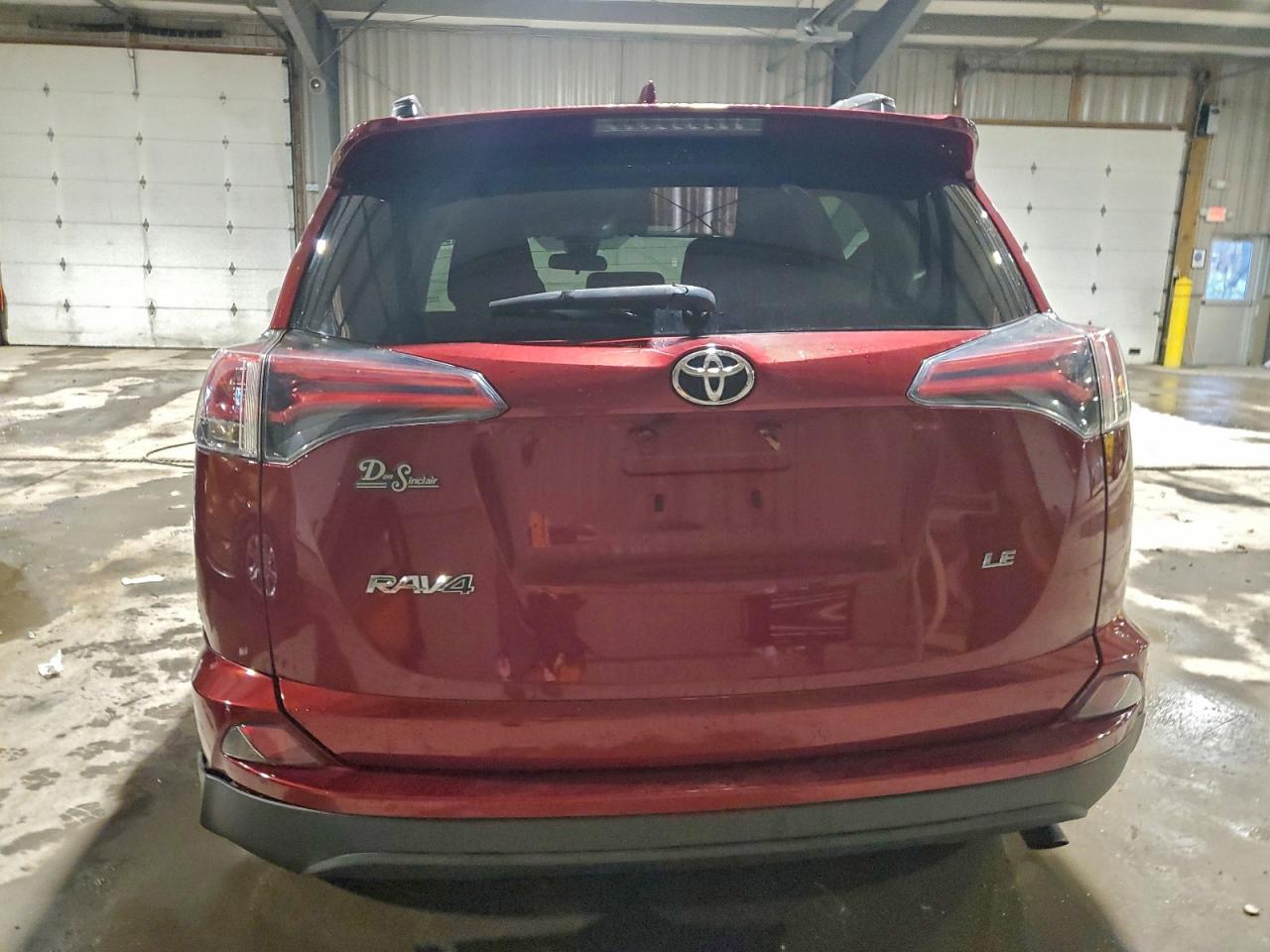 2018 TOYOTA RAV4 LE photo 6