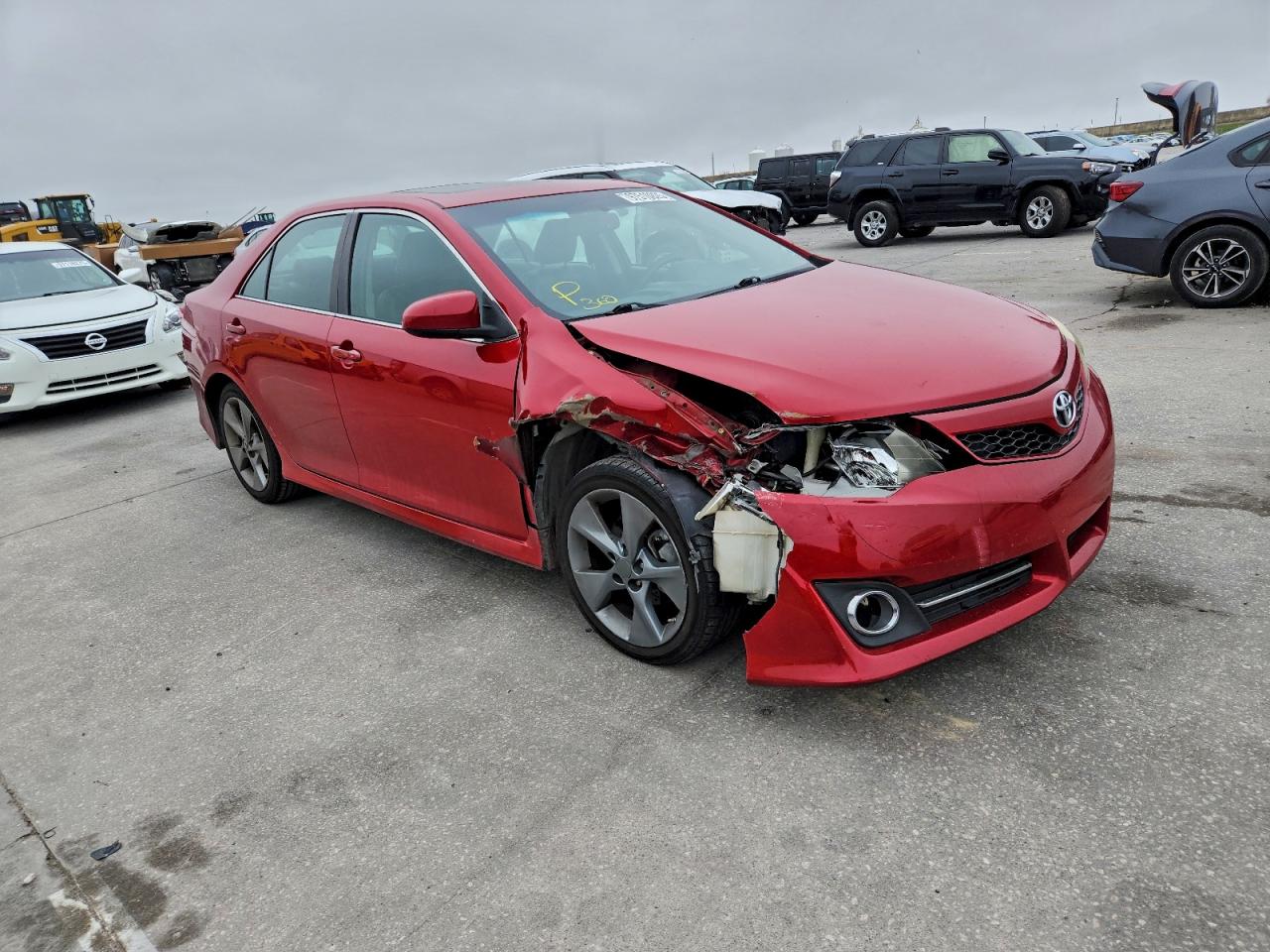 2014 TOYOTA CAMRY SE photo 7