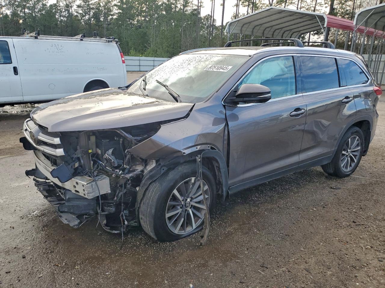 2019 TOYOTA HIGHLANDER