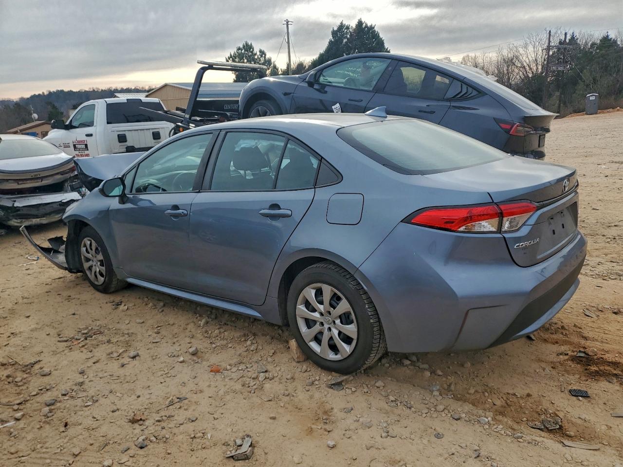 2021 TOYOTA COROLLA LE photo 2
