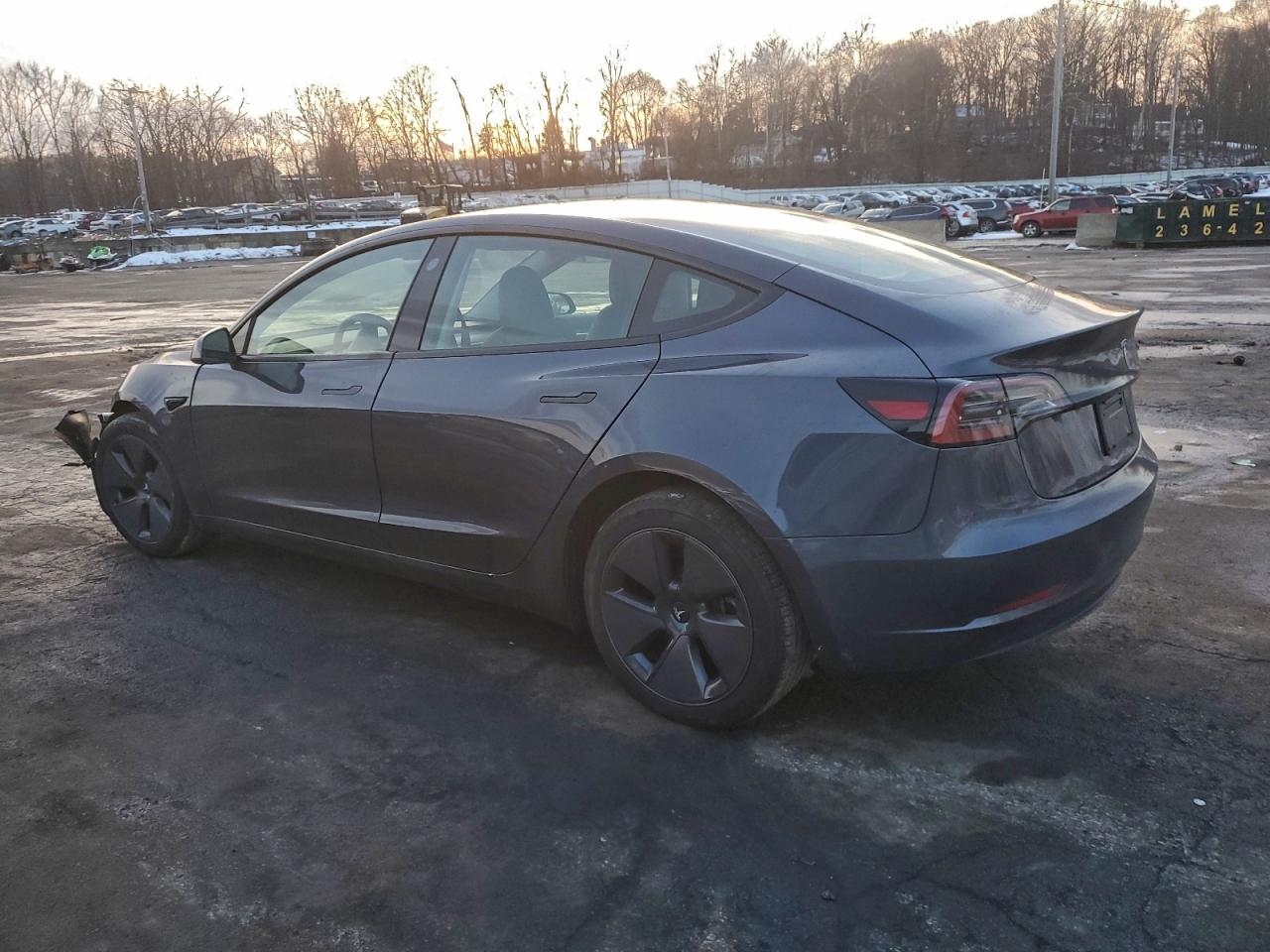 2023 TESLA MODEL 3 photo 2