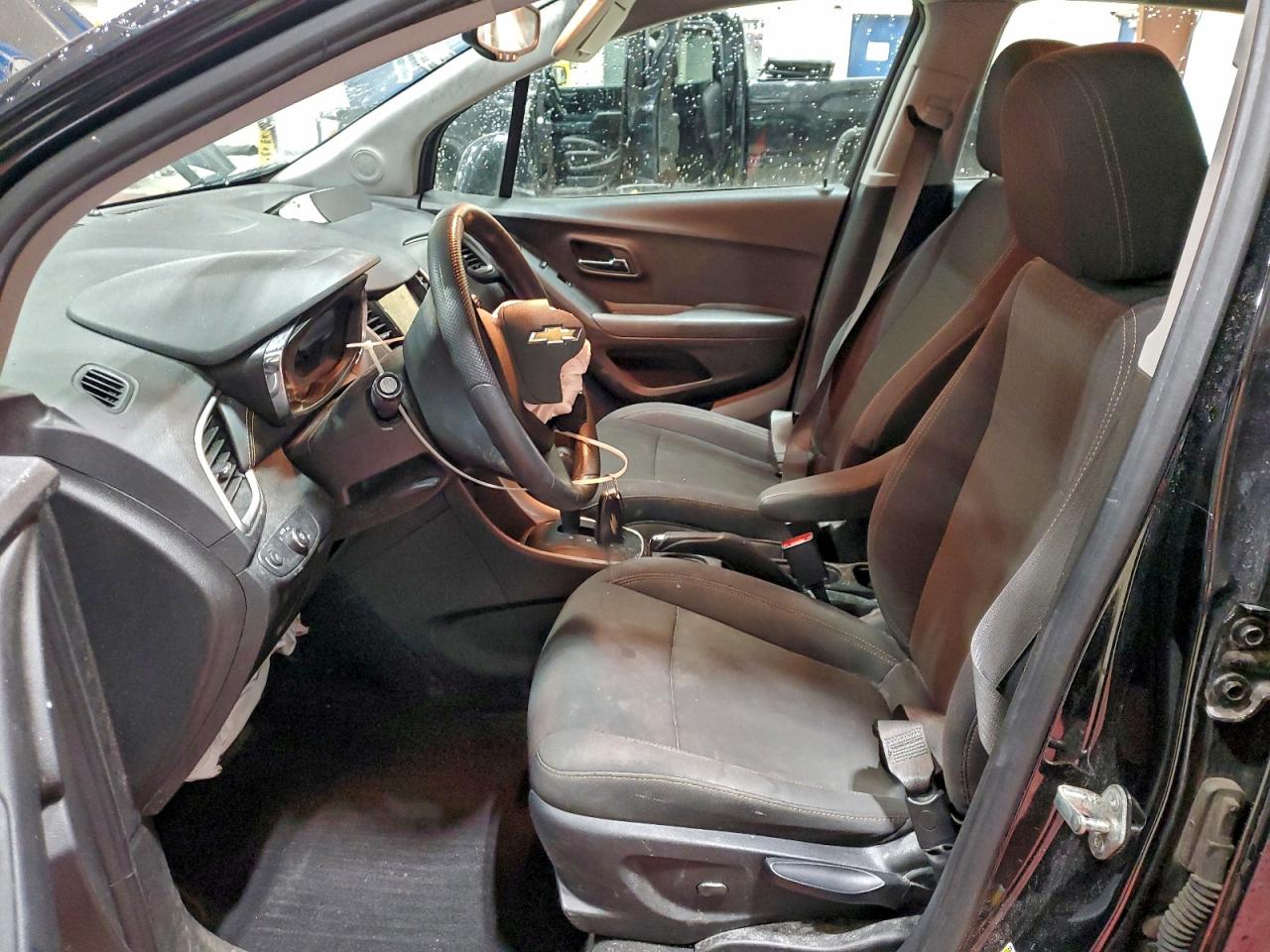 2019 CHEVROLET TRAX LS photo 7