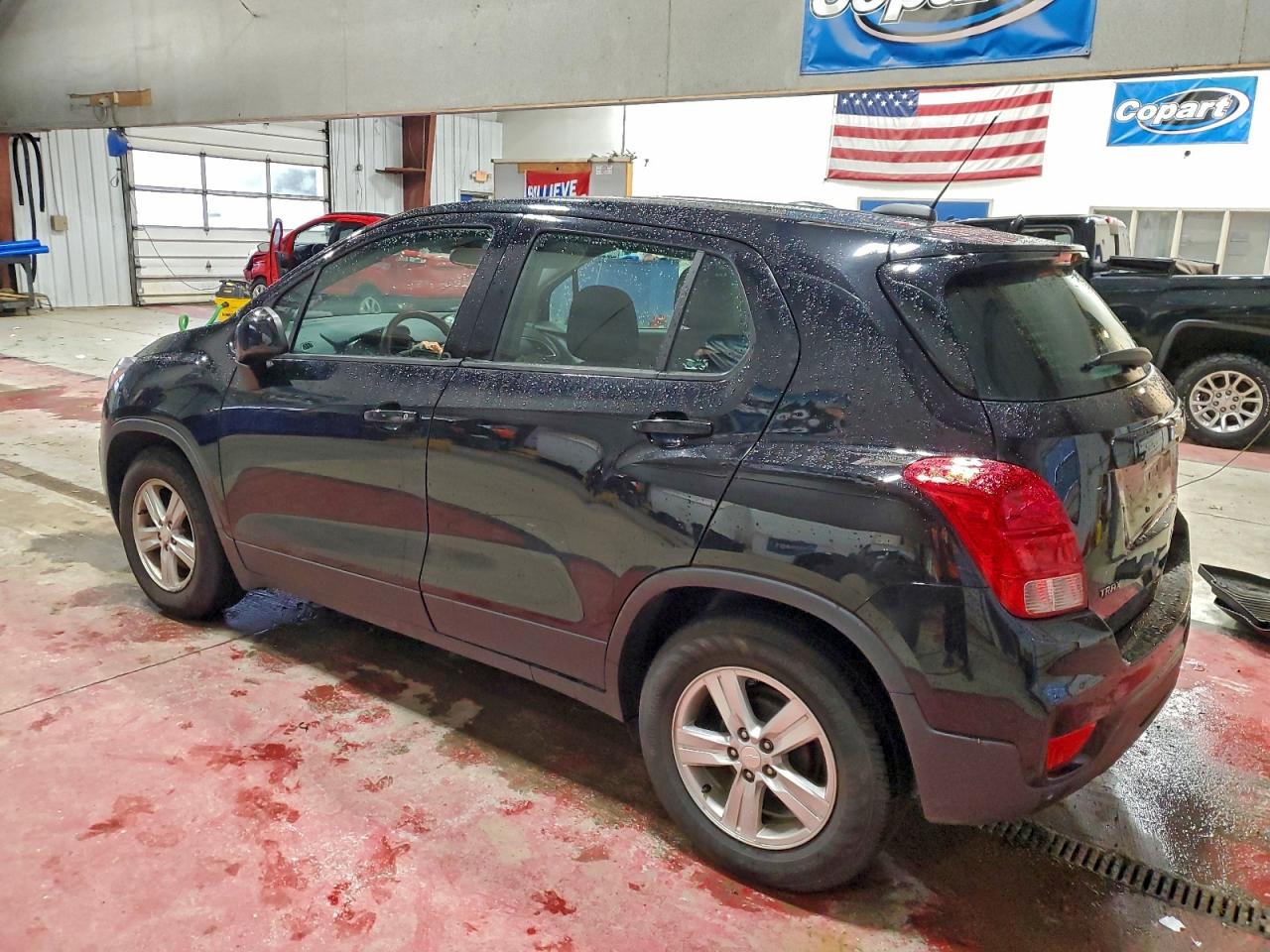 2019 CHEVROLET TRAX LS photo 2