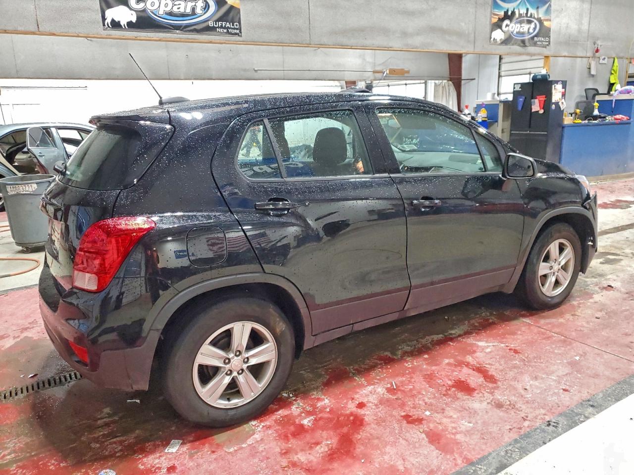 2019 CHEVROLET TRAX LS photo 3