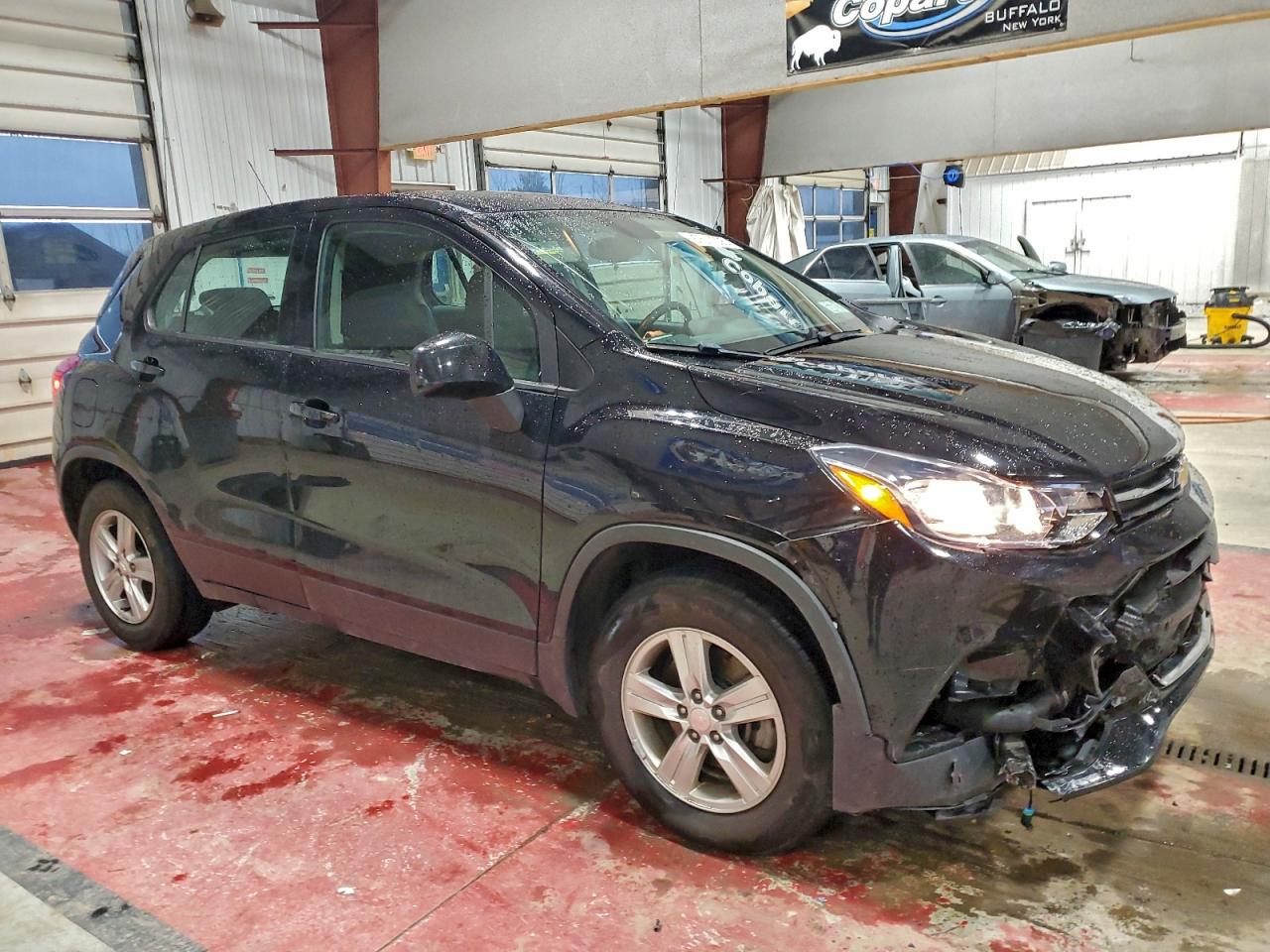 2019 CHEVROLET TRAX LS photo 4