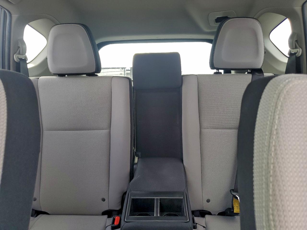 2017 TOYOTA RAV4 XLE photo 10