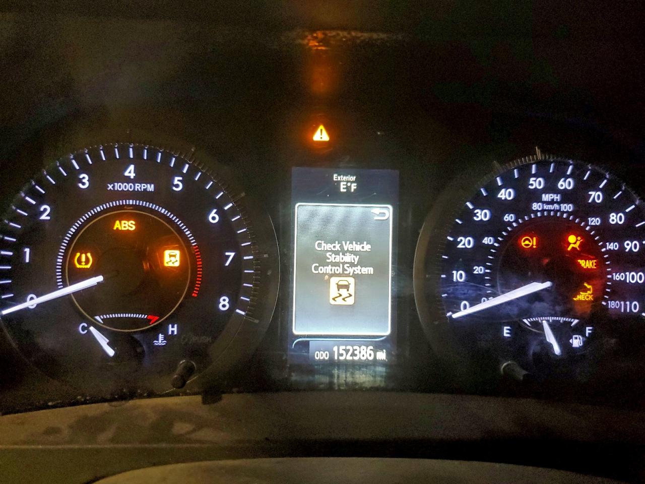 2015 TOYOTA SIENNA XLE photo 9