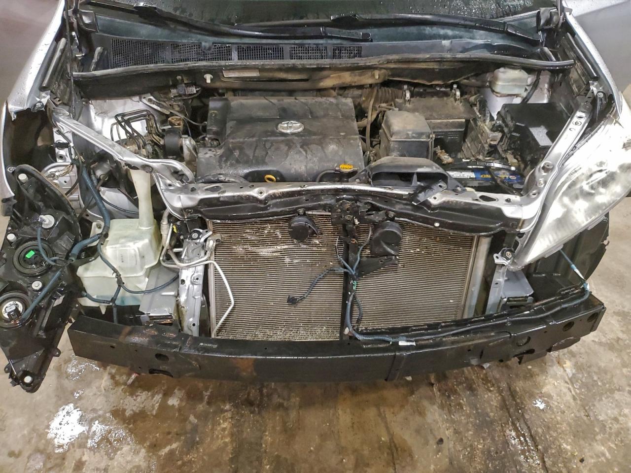 2015 TOYOTA SIENNA XLE photo 12