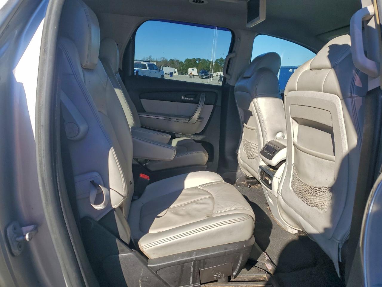 2007 GMC ACADIA SLT-1 photo 11