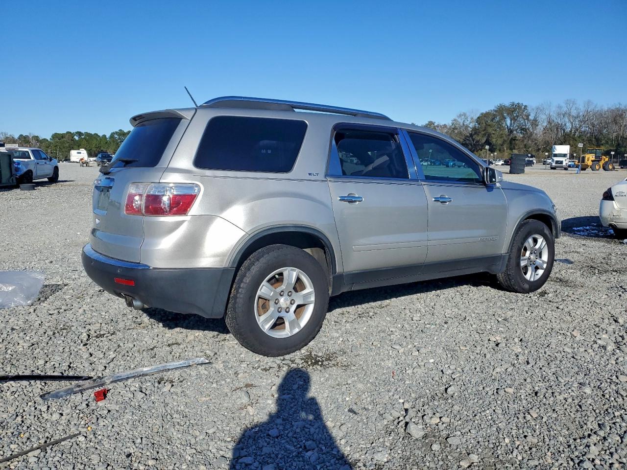 2007 GMC ACADIA SLT-1 photo 3