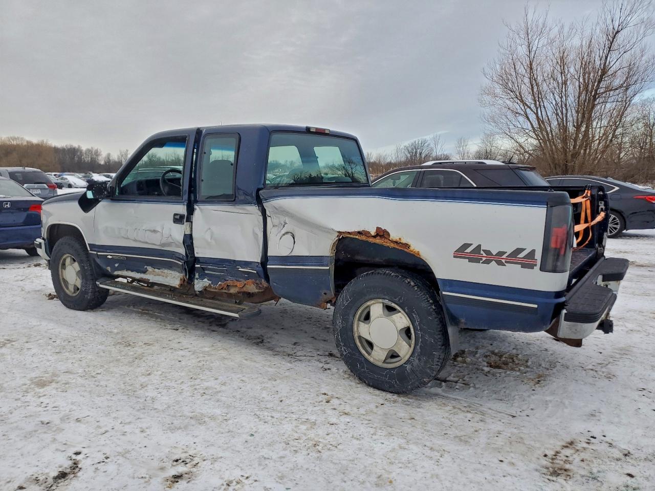 1996 CHEVROLET GMT-400 K1500 photo 2