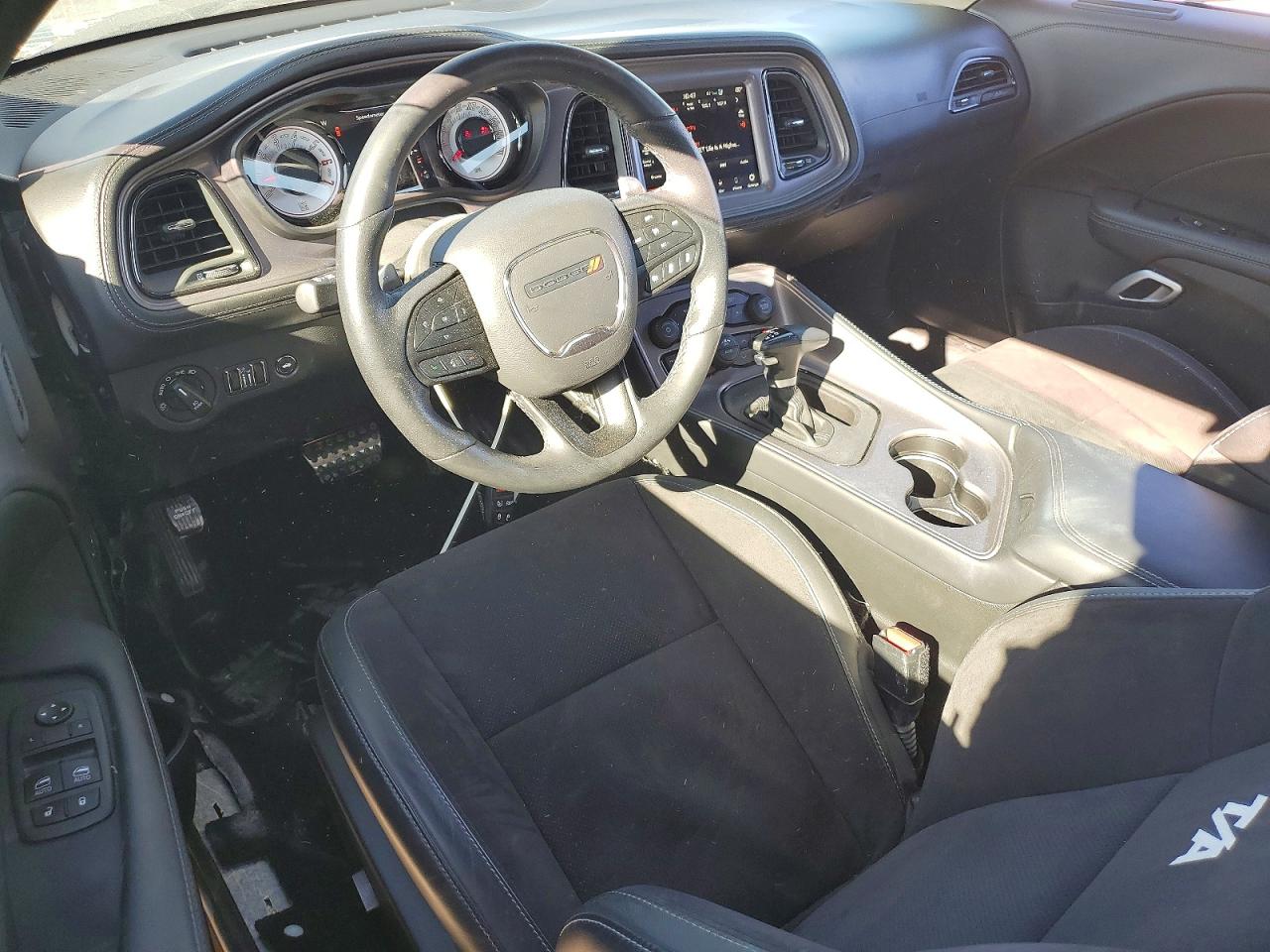 2023 DODGE CHALLENGER R/T SCAT PACK photo 8