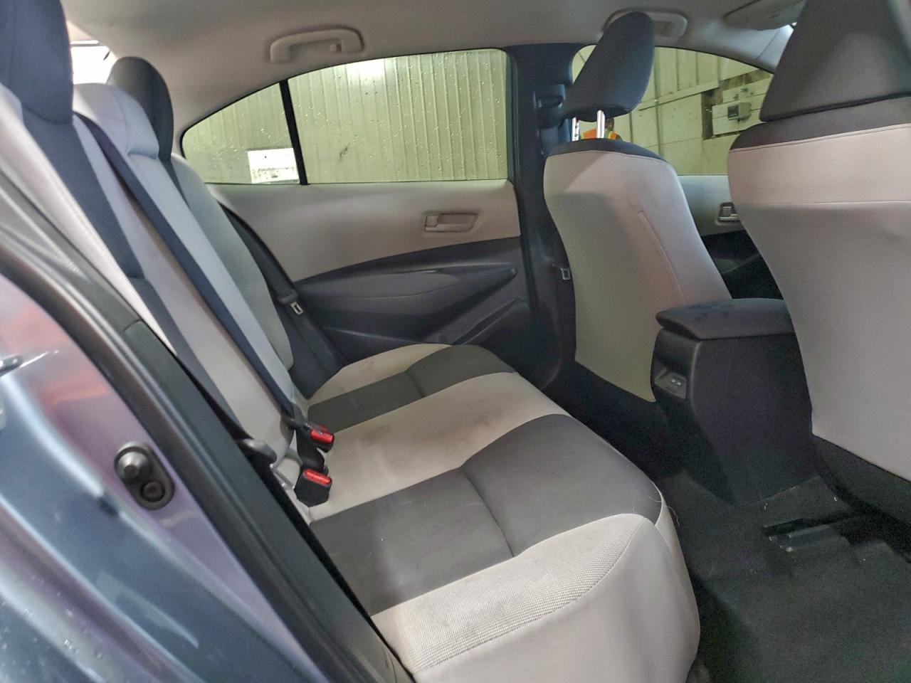 2023 TOYOTA COROLLA LE photo 28