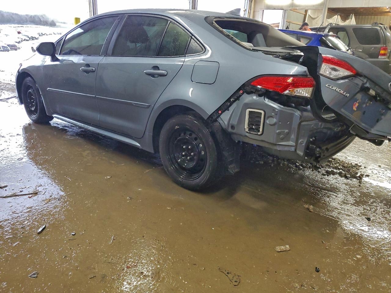 2023 TOYOTA COROLLA LE photo 4