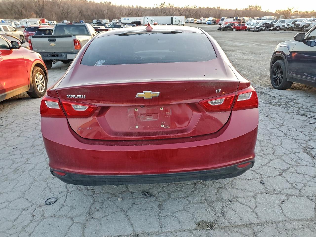 2017 CHEVROLET MALIBU LT photo 16