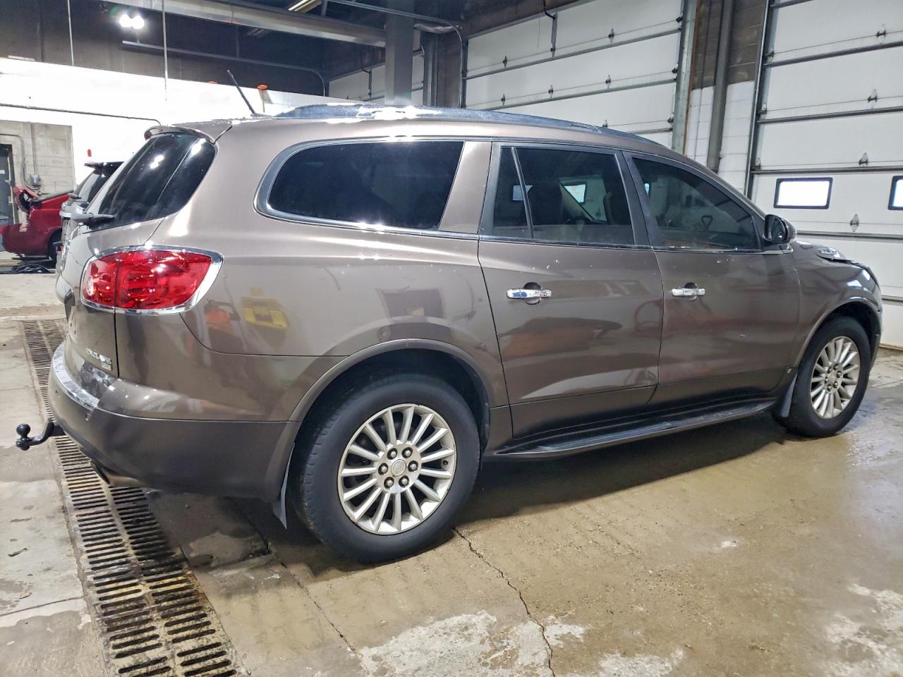 2010 BUICK ENCLAVE CXL photo 3