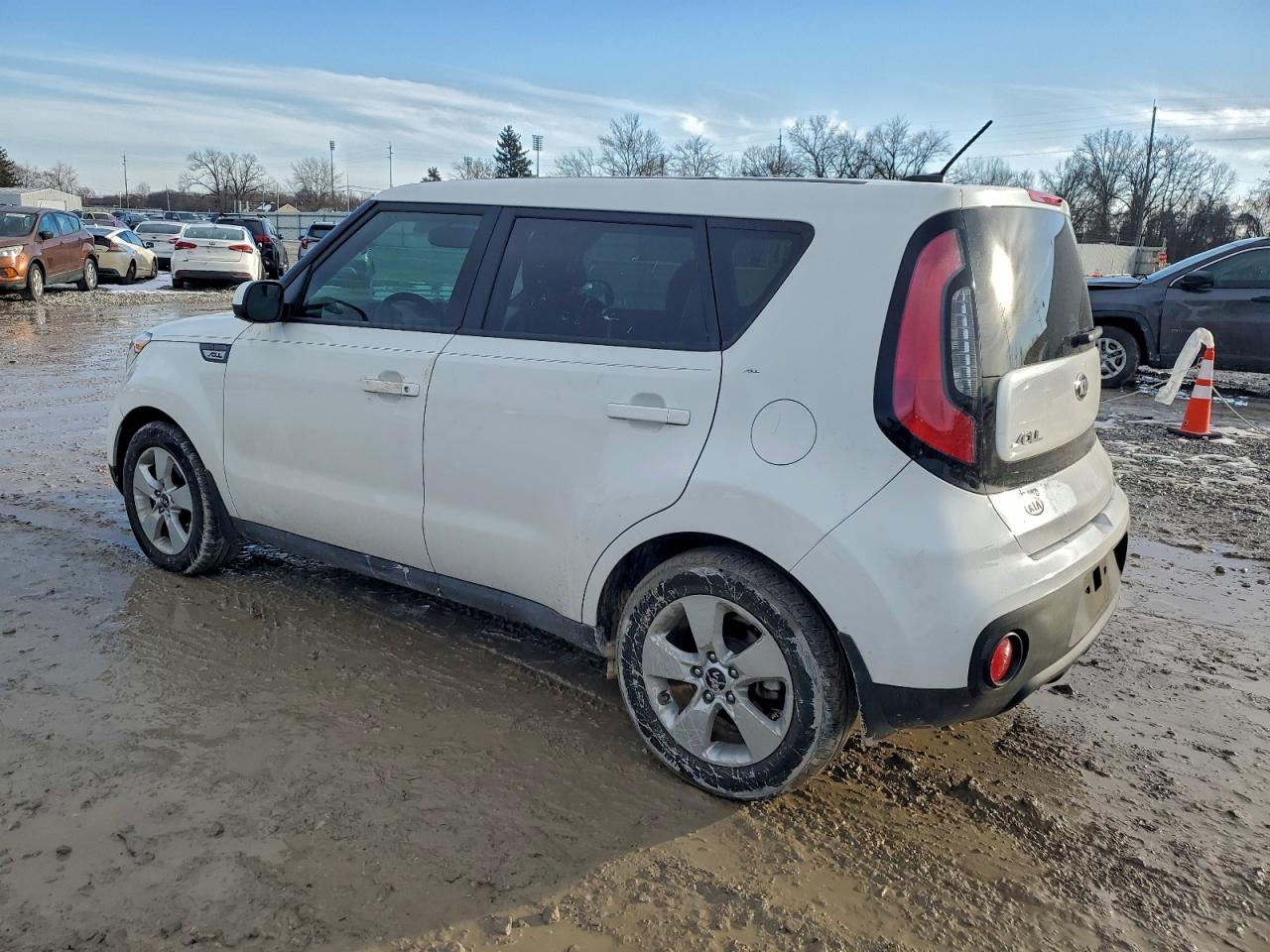 2018 KIA SOUL photo 2