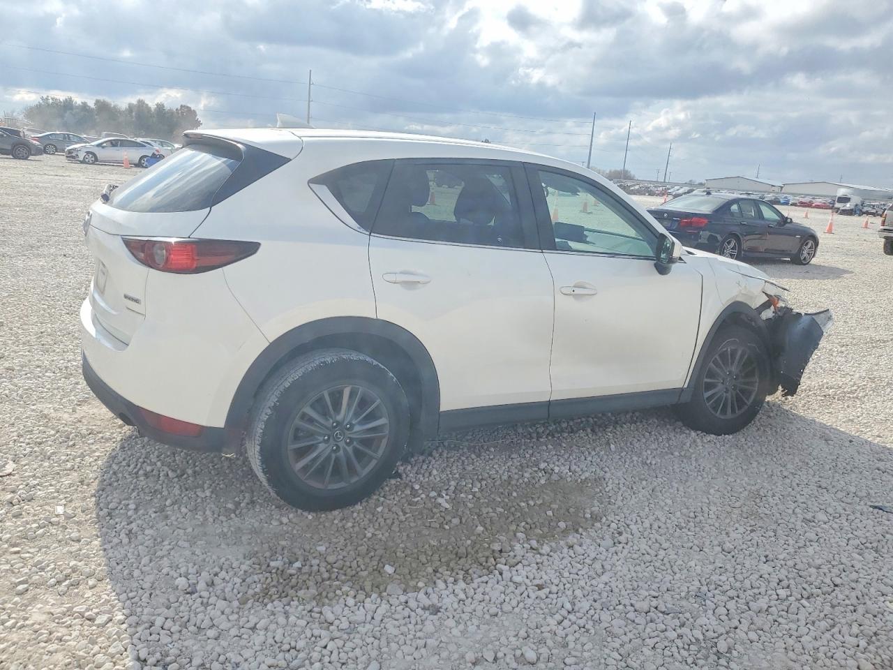 2021 MAZDA CX-5 TOURING photo 3