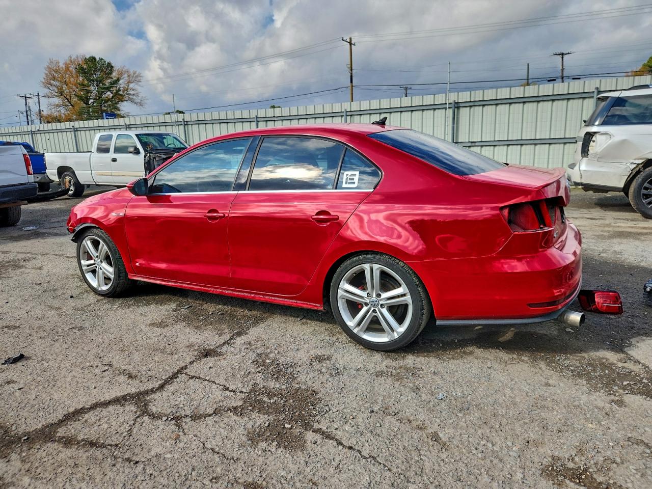 2017 VOLKSWAGEN JETTA GLI photo 2