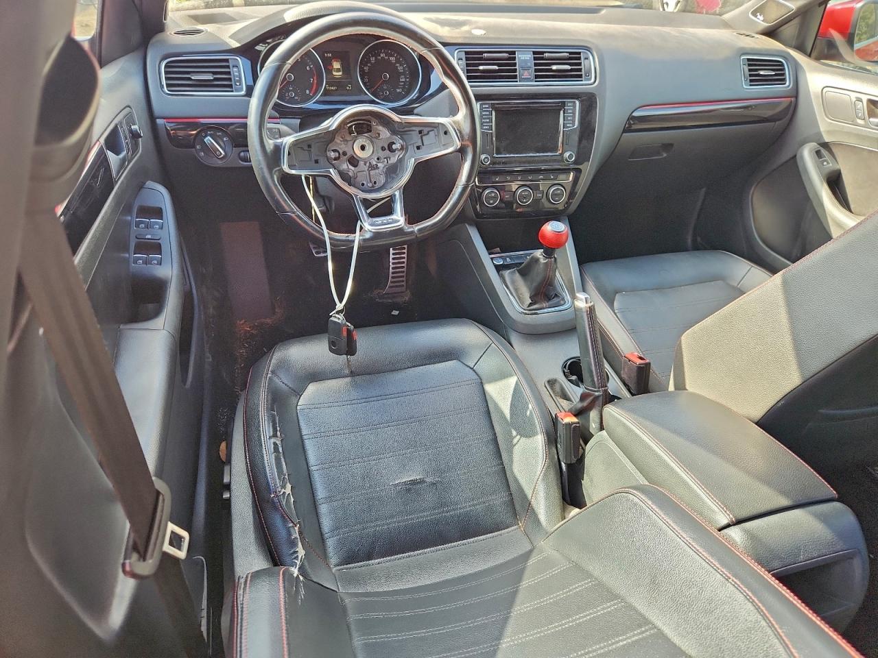 2017 VOLKSWAGEN JETTA GLI photo 8