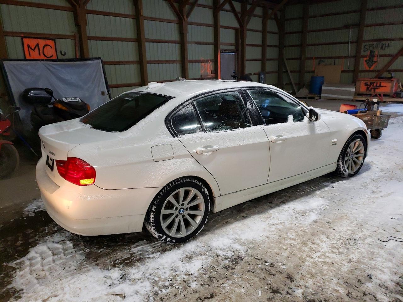 2011 BMW 328 XI photo 3