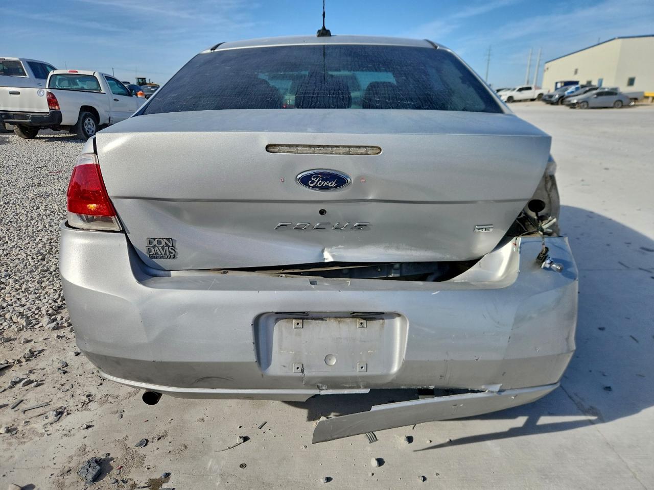 2009 FORD FOCUS SE photo 11