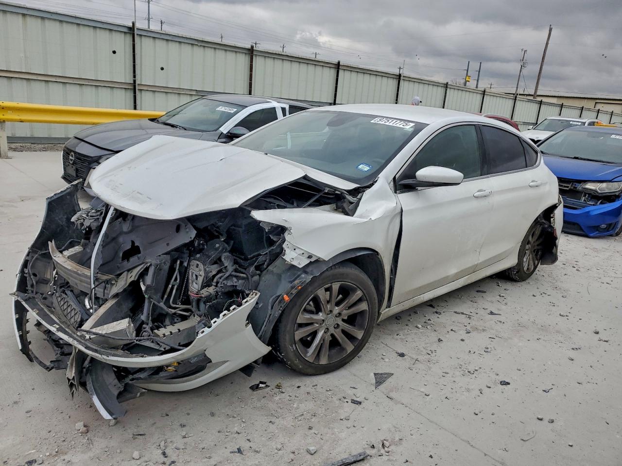 2016 CHRYSLER 200