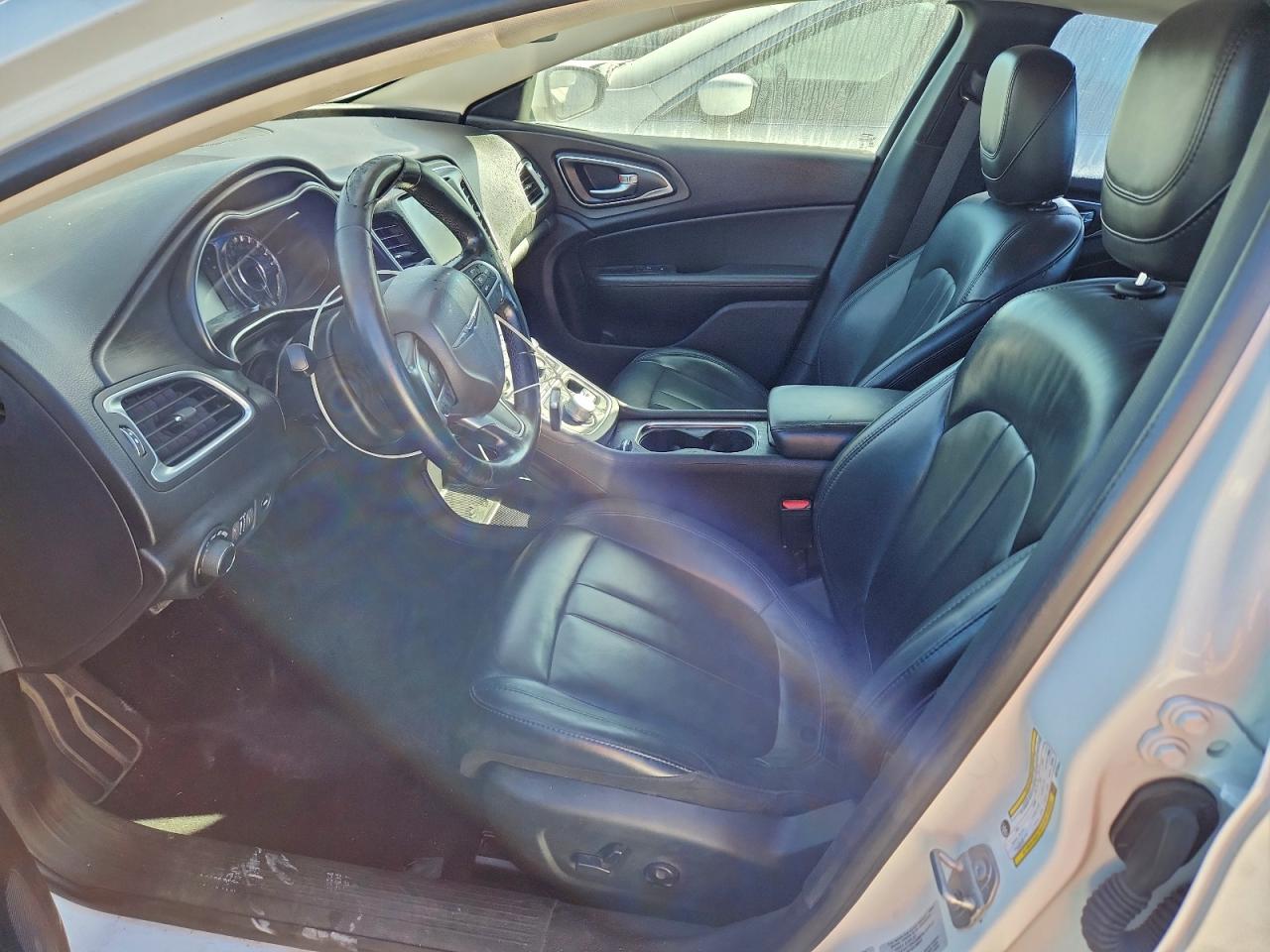 2016 CHRYSLER 200 LIMITED photo 13