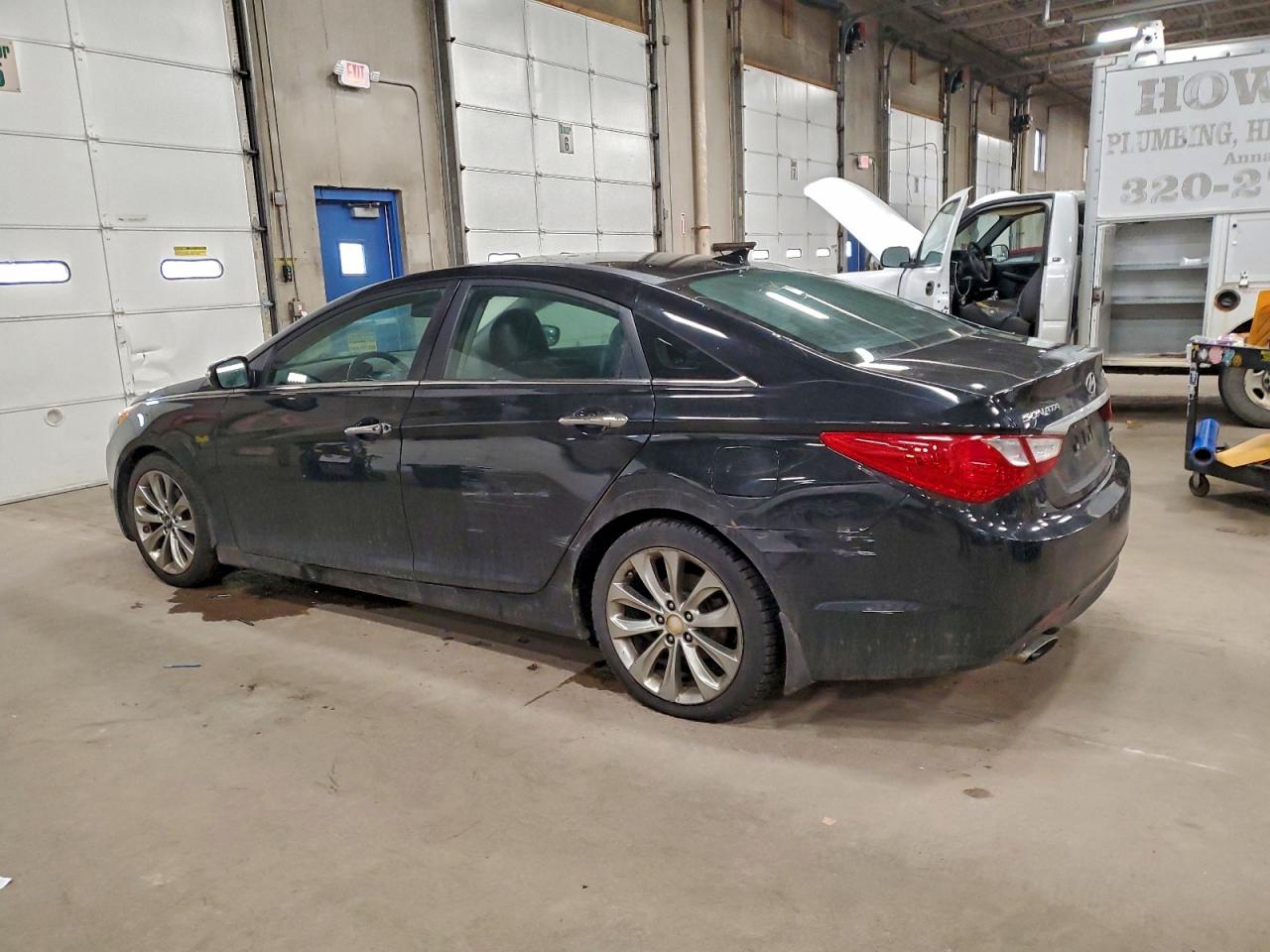 2013 HYUNDAI SONATA SE photo 4
