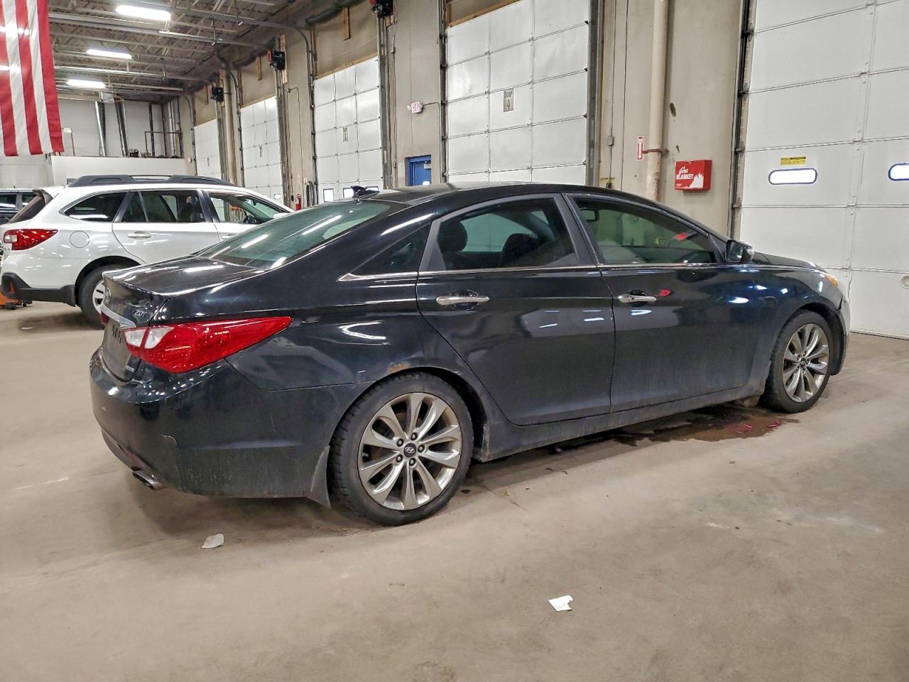 2013 HYUNDAI SONATA SE photo 7