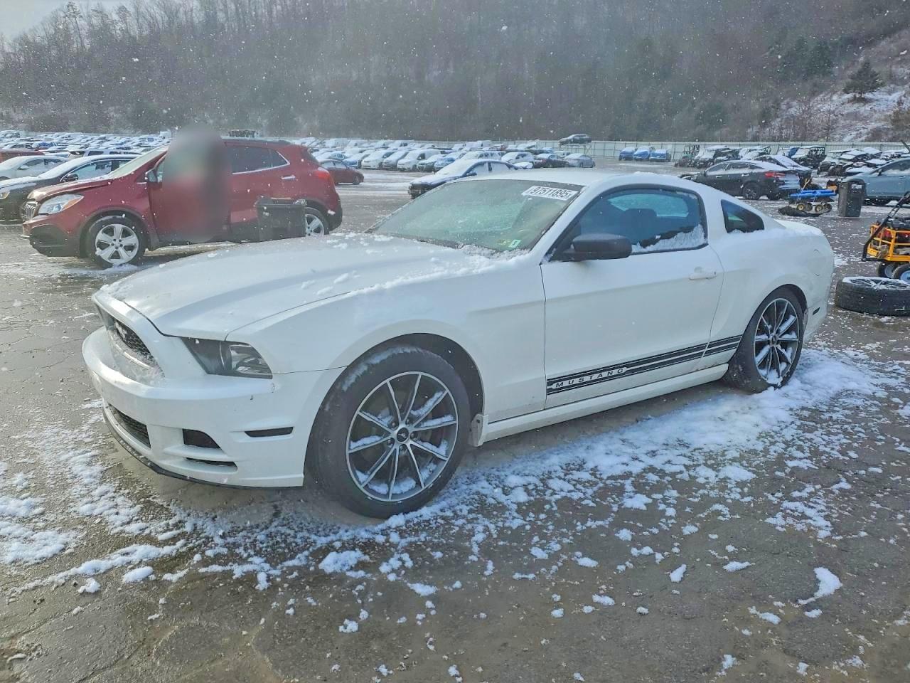 2013 FORD MUSTANG
