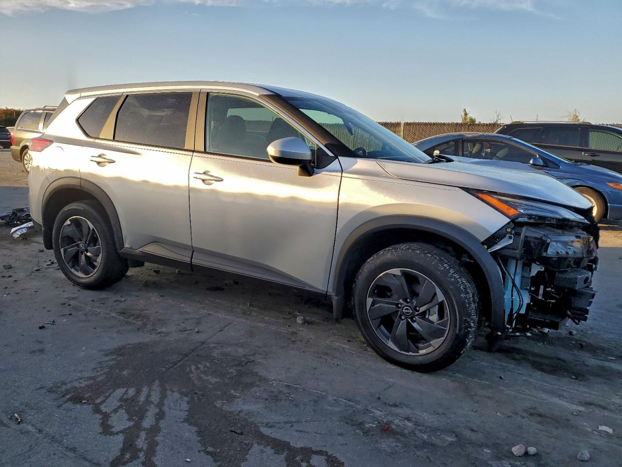 2024 NISSAN ROGUE SV photo 4