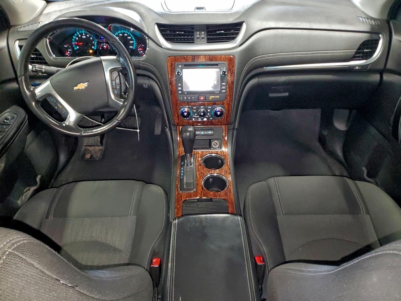 2014 CHEVROLET TRAVERSE LT photo 8