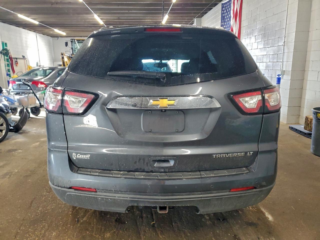 2014 CHEVROLET TRAVERSE LT photo 6