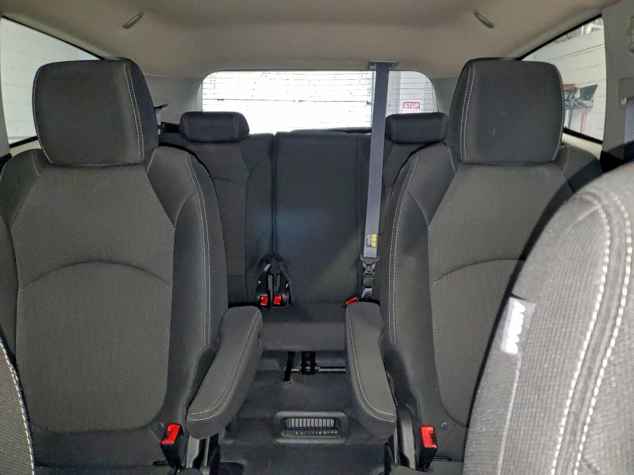 2014 CHEVROLET TRAVERSE LT photo 10