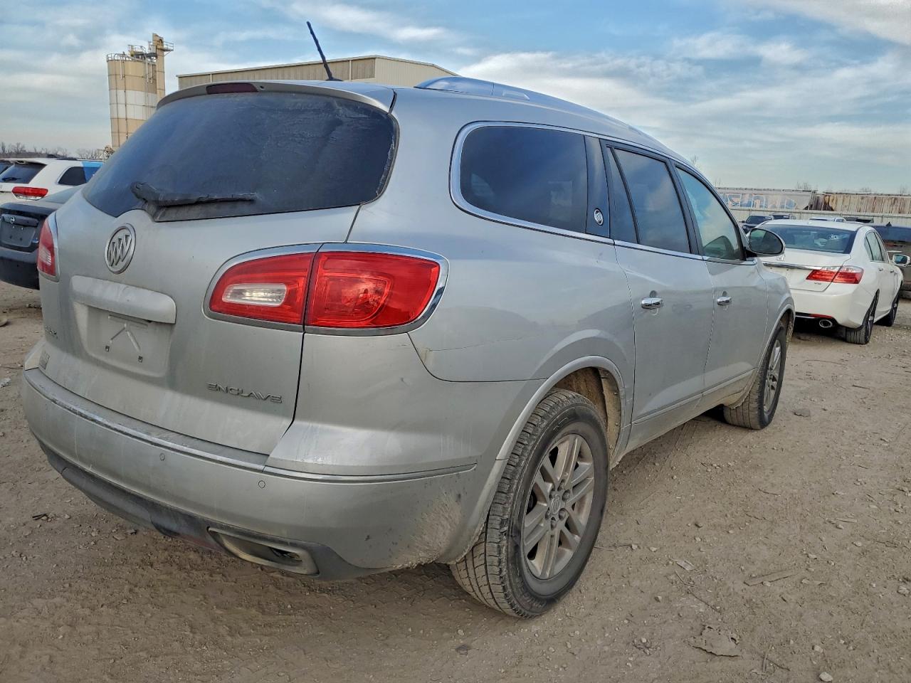 2015 BUICK ENCLAVE photo 3