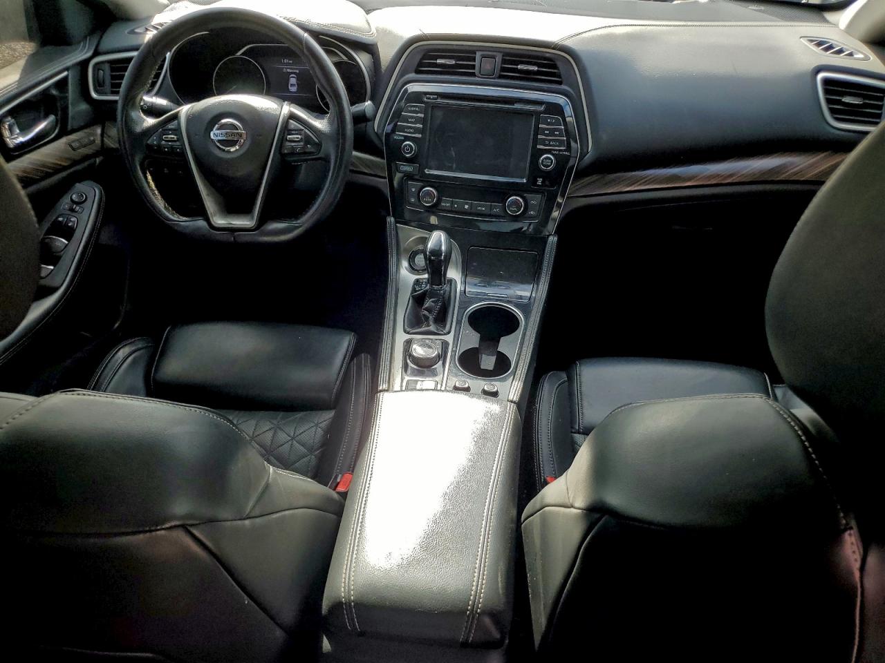 2017 NISSAN MAXIMA photo 8